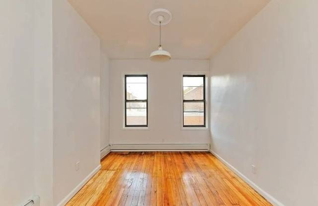 53 6th Ave Gallery 2
