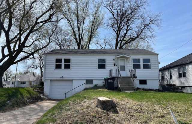 3 Bedroom House Available Now!! photos photos