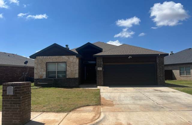 Gorgeous 4 Bedroom In Wolfforth! photos photos