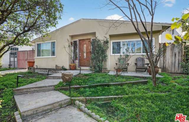 4055 Moore St photos photos