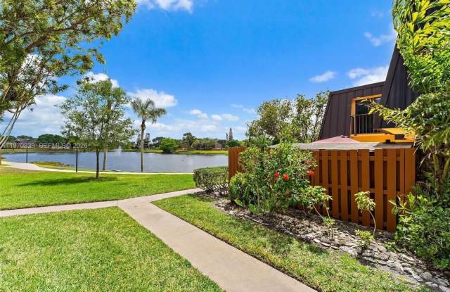 5830 SE Windsong Ln photos photos