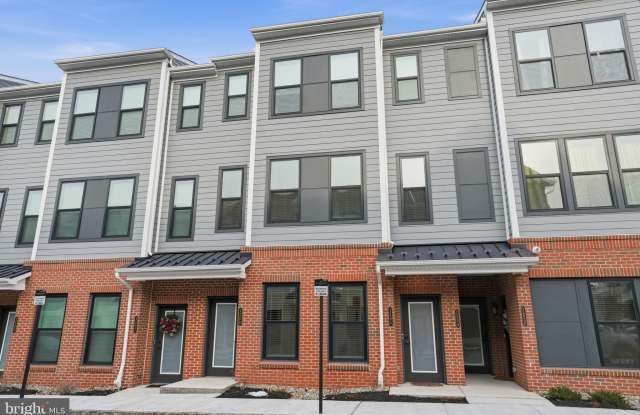 1205 PARKER BLVD photos photos