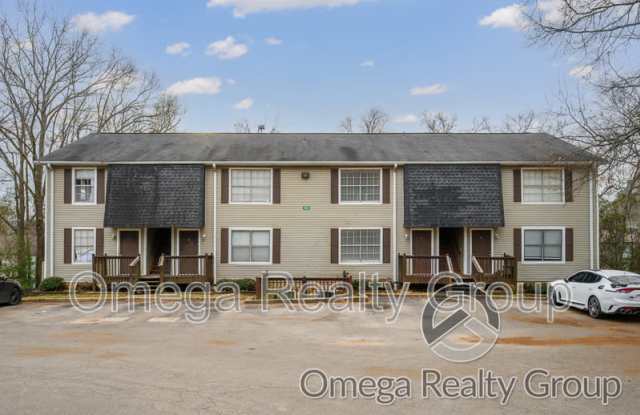 1932 2nd St NE - 1932 2nd Street Northeast, Center Point, AL 35215