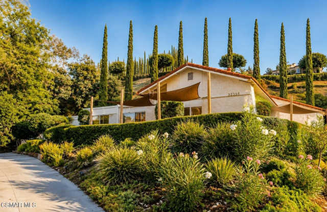 32355 Saddle Mountain Drive Gallery 1