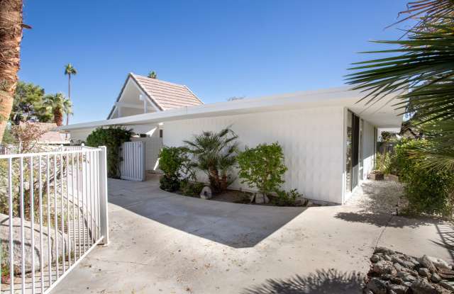 Mid-Century in Rancho Mirage! photos photos