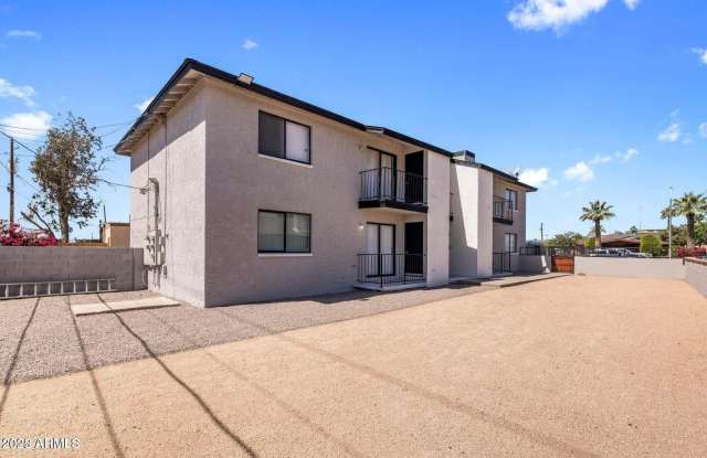 3823 N 23rd Gallery 2