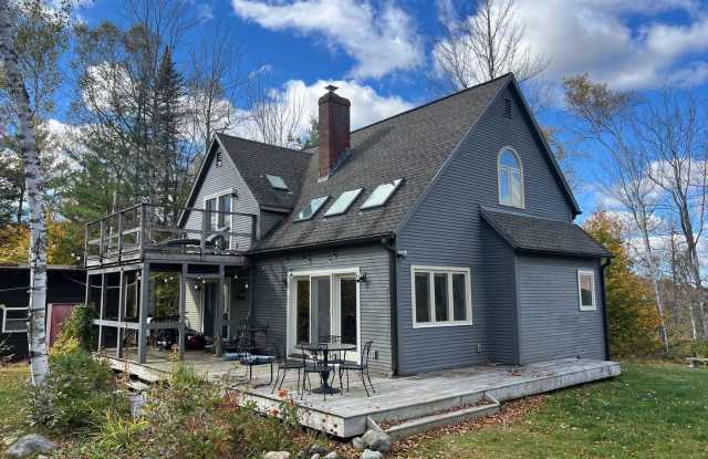 Charming 3BR House in Lincoln photos photos