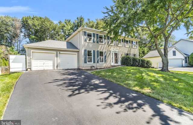 3204 LOCKGATE Court Gallery 2