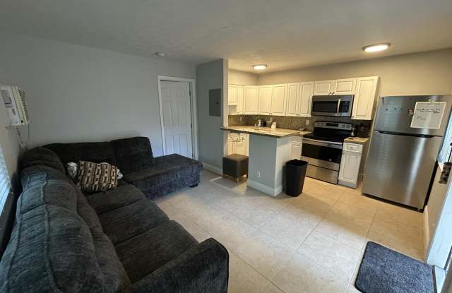 925 NE 17th Avenue photos photos
