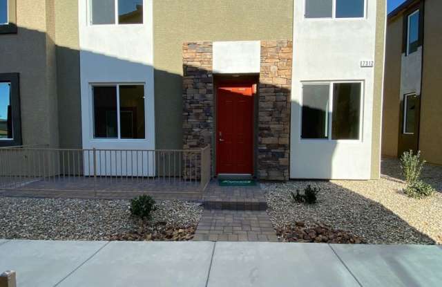 Spacious Townhouse with Loft & Rare 3-Car Garage! photos photos