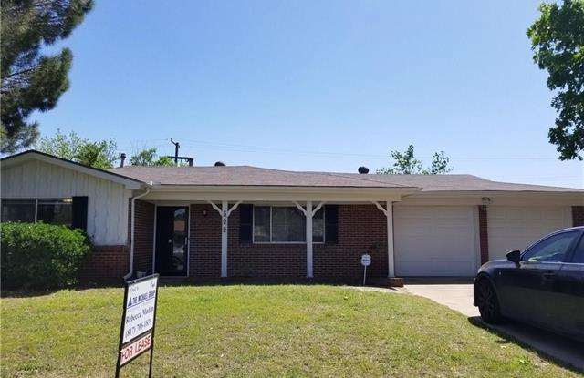 509 Woodcrest Drive - 509 Woodcrest Drive, Hurst, TX 76053