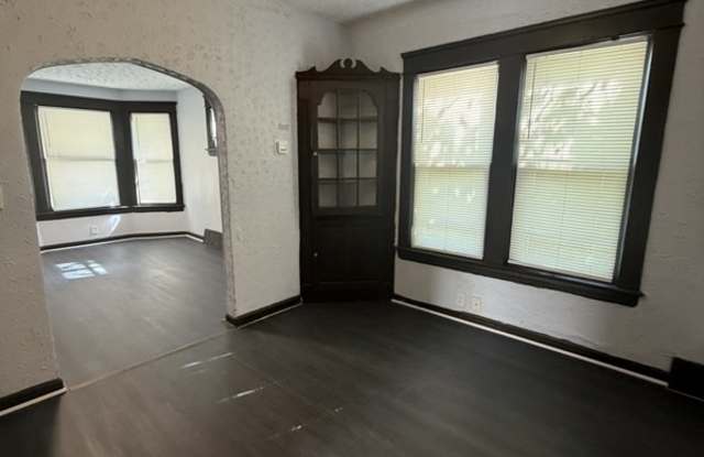 2912 East 102nd Street - Downstairs Gallery 2