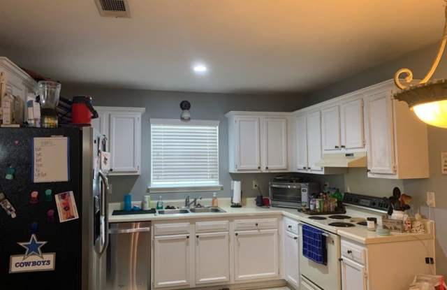 1046 Barnett Bend Circle Gallery 2
