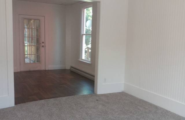 118 S. 2nd St, Newport Gallery 3