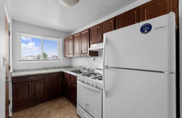 6715 N Hermitage Ave. photos photos