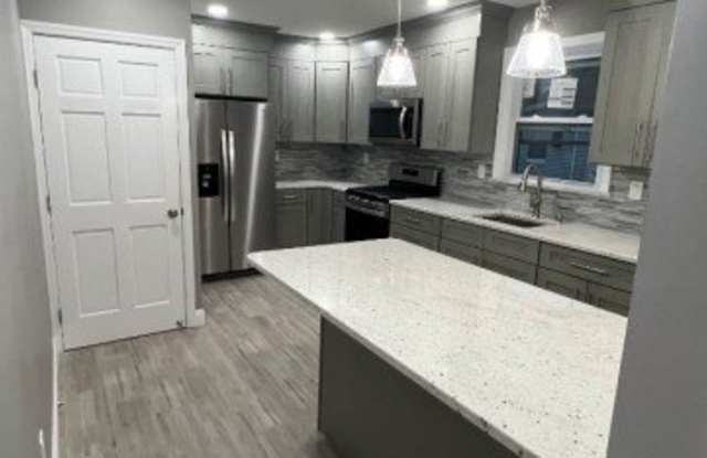 648-650 Madison Ave photos photos