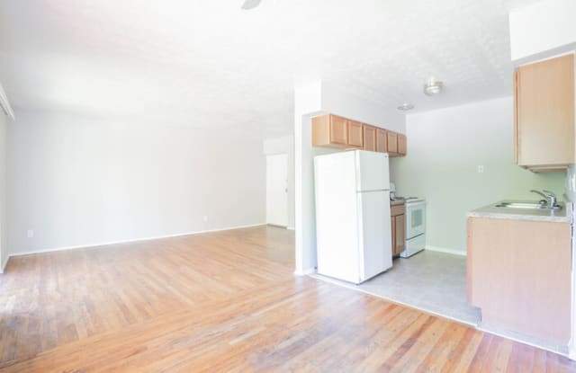 4625 Vendome Place Gallery 2