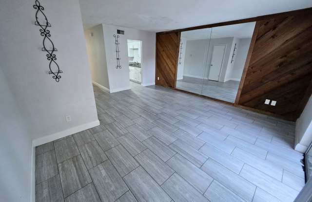4825 Lighthouse Circle - 4825 Gallery 2