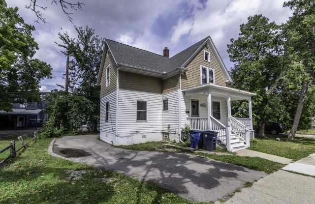 831 Brookwood PL Gallery 2