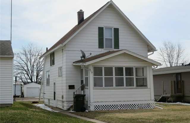 2 Bed - 1 bath house for Rent! **1/2 OFF 1st MONTH RENT!!** Gallery 3