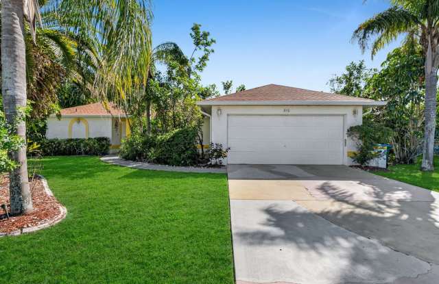 Lovely Pool House in Cape Coral! 3Bed/2Bath . Fully Furnished. Month to month lease. photos photos