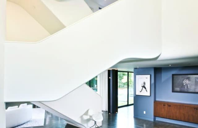 9400 Flicker Way Gallery 3
