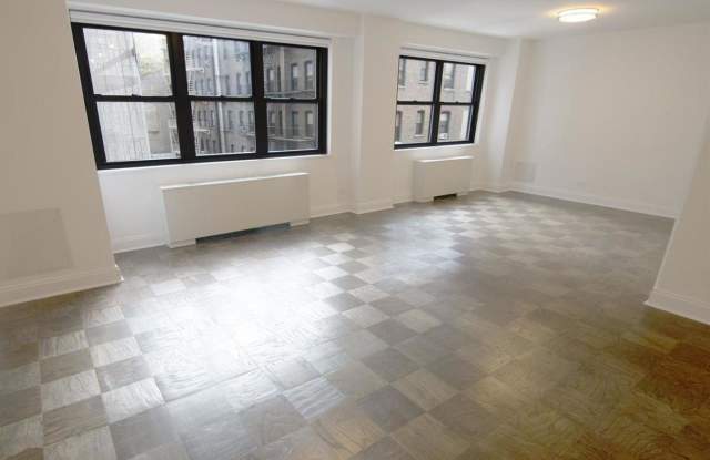 145 East 16th S14treet Gallery 4