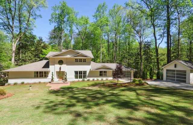 1007 Somerset Drive NW photos photos