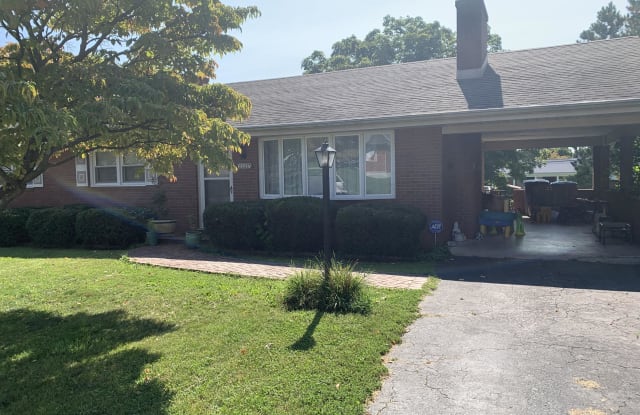 3327 Frontier RD NW - 3327 Frontier Road Northwest, Roanoke, VA 24012