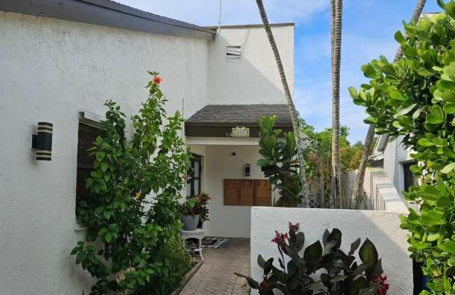 16657 Redwood Way Gallery 3