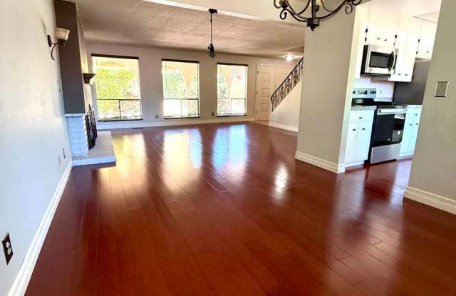 Live Comfortably in Federal Way – 4-Bedroom Home Near Golf, Shops  Transit photos photos