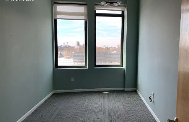 98 Rockwell Place Gallery 3