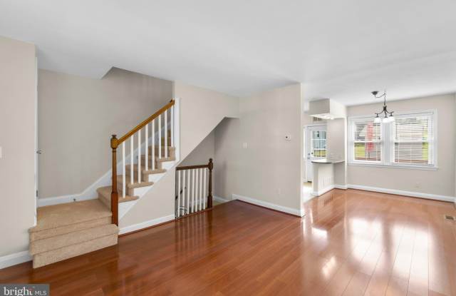 4306 NEWPORT AVENUE Gallery 4