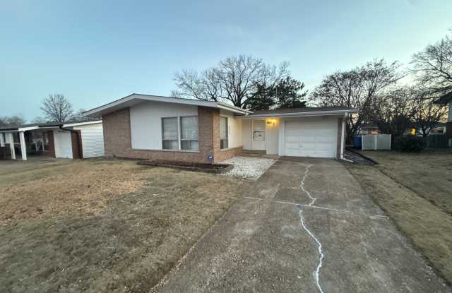 1475 Hollywood Lane photos photos