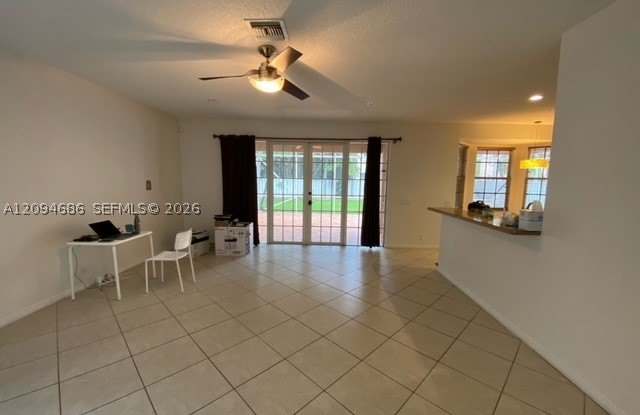 1122 Hickory Way Gallery 3