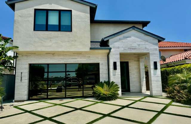 Stunning Waterfront Home in the Channel Islands Harbor. photos photos Stunning Waterfront Home in the Channel Islands Harbor. photos photos