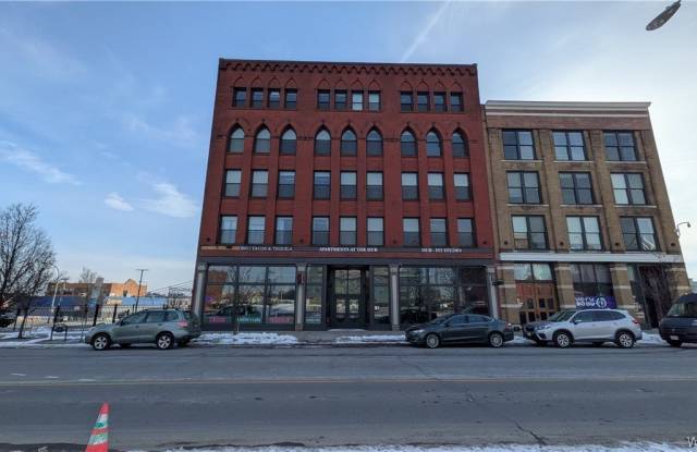 149 Swan Street unit: 404 photos photos