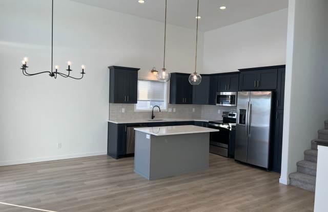 New 3 Bedroom/3 Bathroom House photos photos