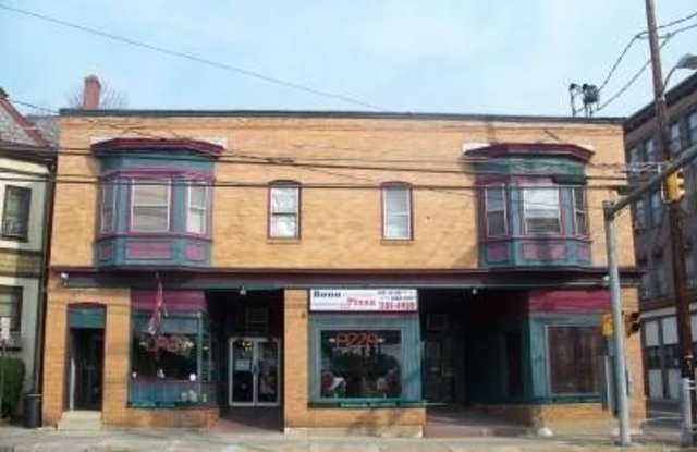 103 Broadway Gallery 1