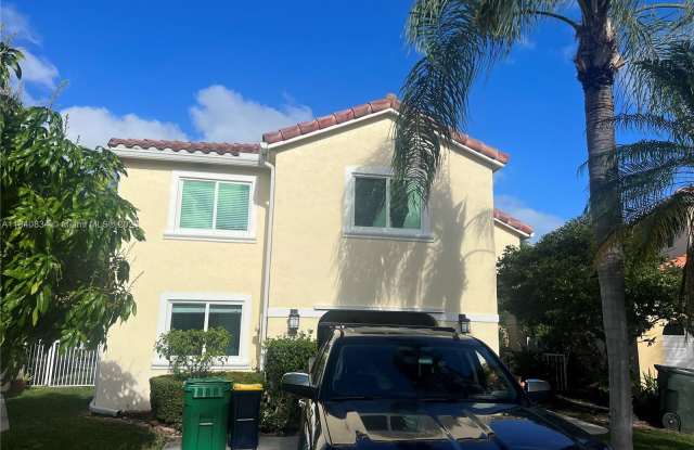 1039 SE 6th Avenue - 1039 Southeast 6th Avenue, Dania Beach, FL 33004 1039 SE 6th Avenue - 1039 Southeast 6th Avenue, Dania Beach, FL 33004