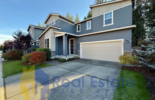 Spacious 4 Bed / 3.5 Bath Home in Easton Cove – Monroe, WA Gallery 4