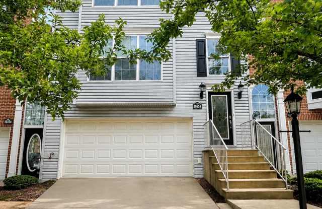 Newly Renovated 3 Bed 2.5 Bath Townhouse in Wexford available NOW! photos photos