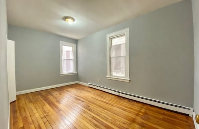 128 Ridge St - 128 Ridge Street, Newark, NJ 07104