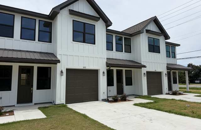 102 Grand Lagoon Shores Drive Gallery 2