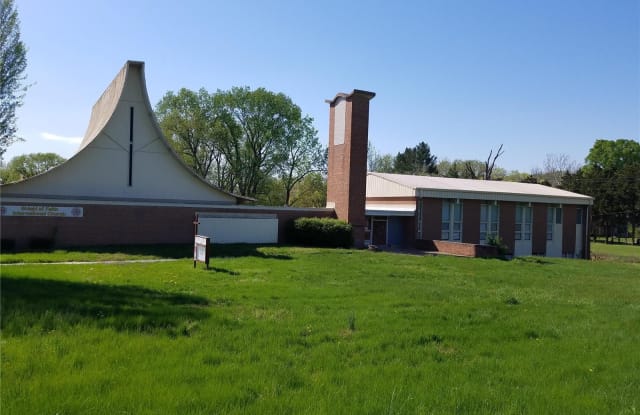 9635 Lewis And Clark Boulevard - 9635 Lewis and Clark Boulevard, Moline Acres, MO 63136