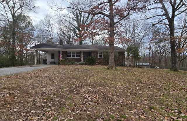 Charming 3-Bedroom, 1.75-Bathroom Home North of Batesville in Spring Valley photos photos