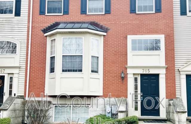 765 Thornbury Court photos photos