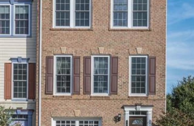 241 STAR VIOLET TERRACE - 241 Star Violet Terrace Southeast, Leesburg, VA 20175