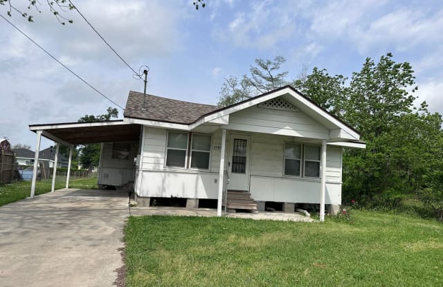 1109 N Blake St - 1109 North Blake Street, Lake Charles, LA 70601