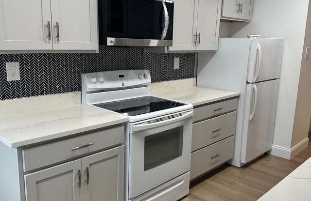 13 ASHLEY Court photos photos
